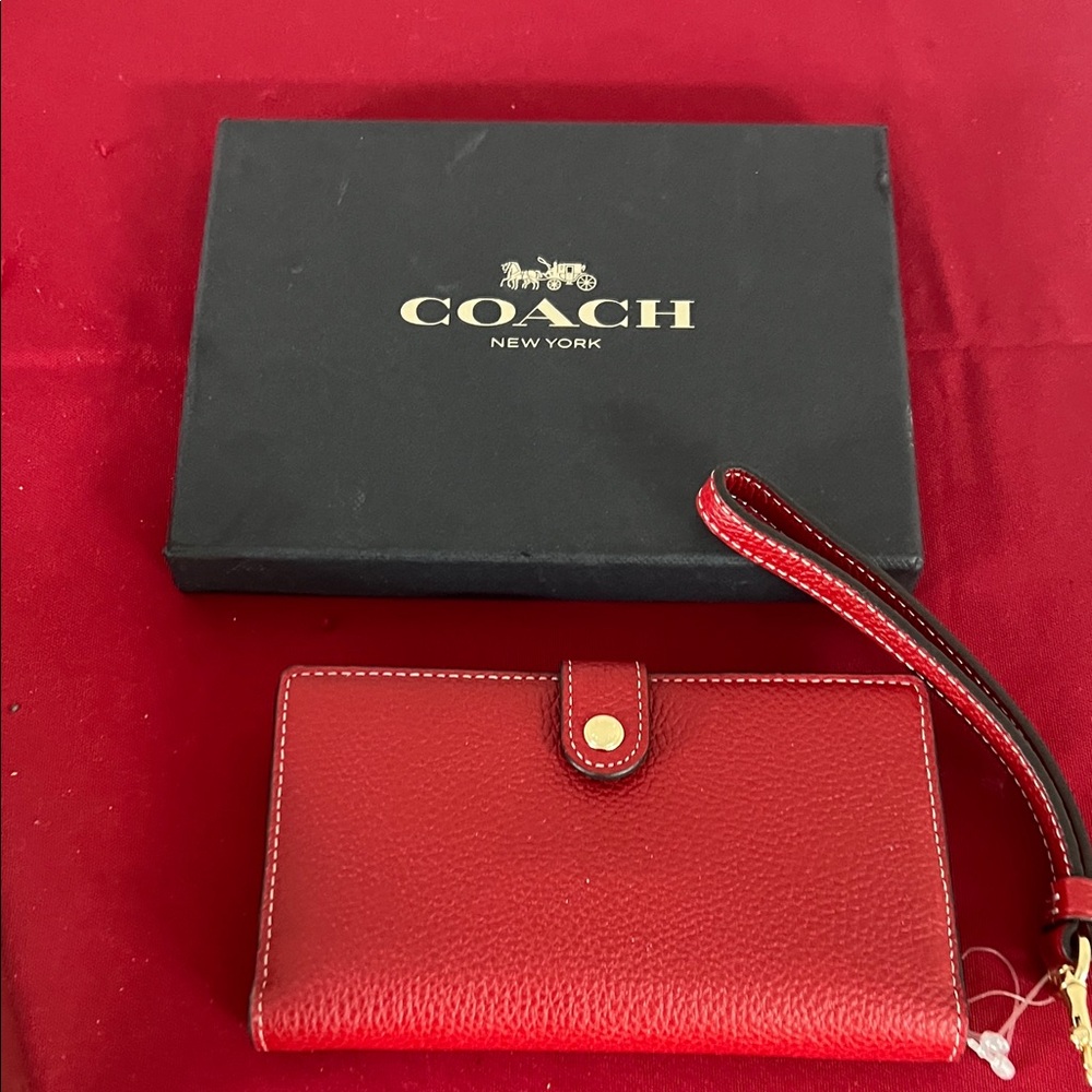 Coach pebbled Red Wristlet leather phone clutch with Box